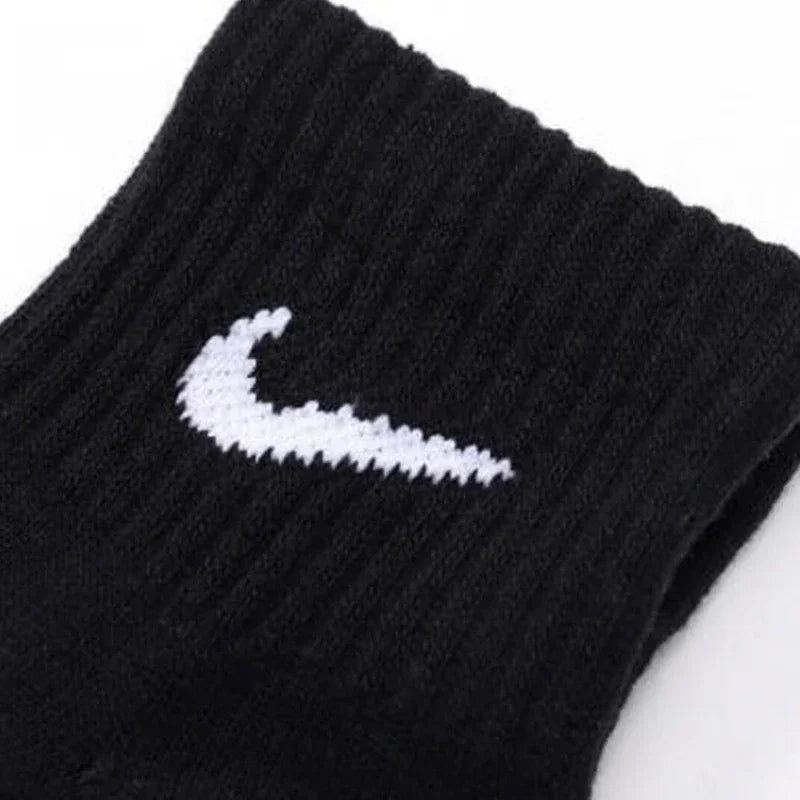 Nike Lightweight Unisex Sports Socks Men's And Women's 3 Pairs Casual Breathable Short Tube Black Socks S M L XL SX7677